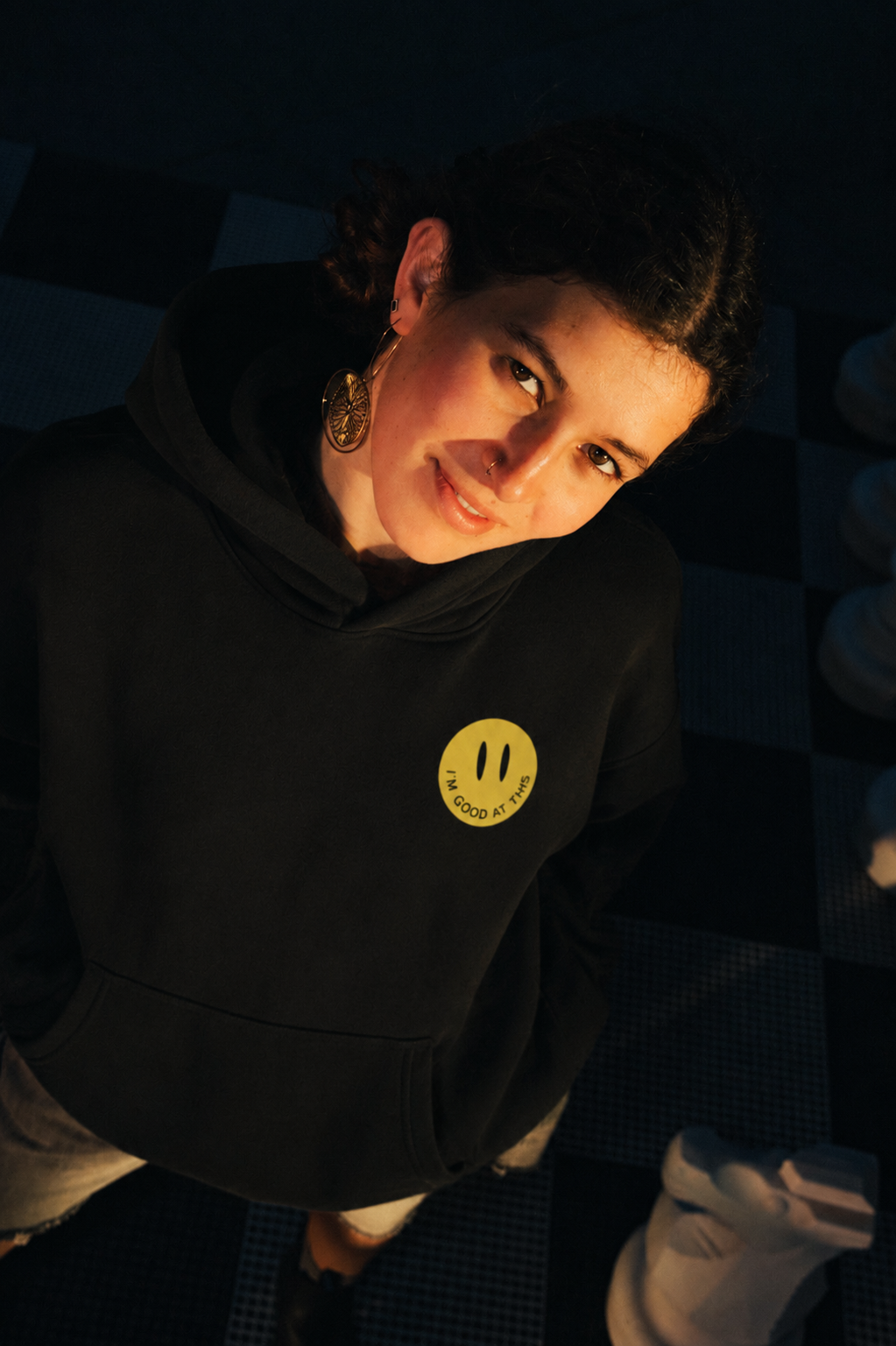 smile hoodie – black